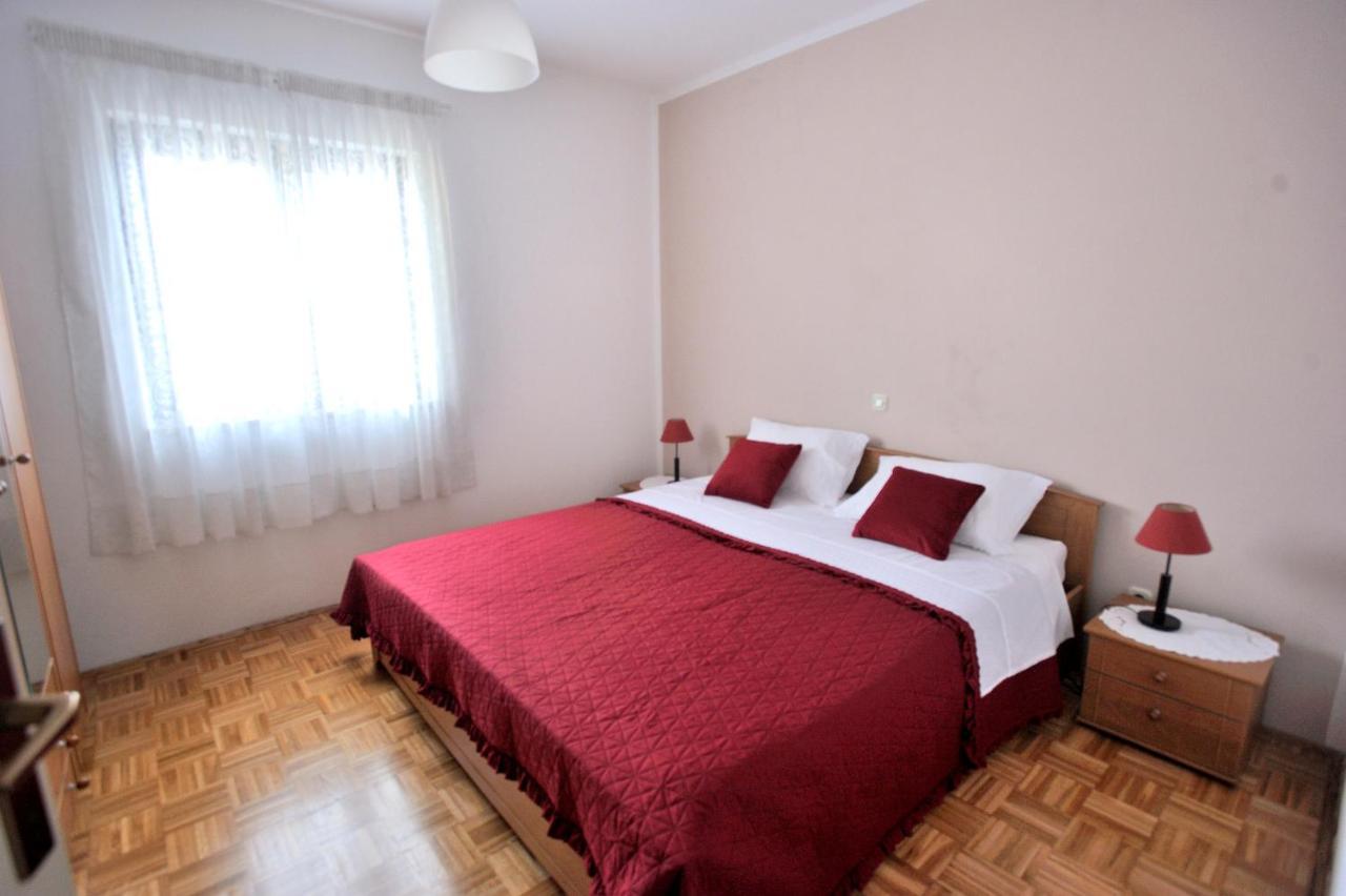 Apartment Vinja Porec - Privat Garden - Whirlpool Poreč Exterior foto
