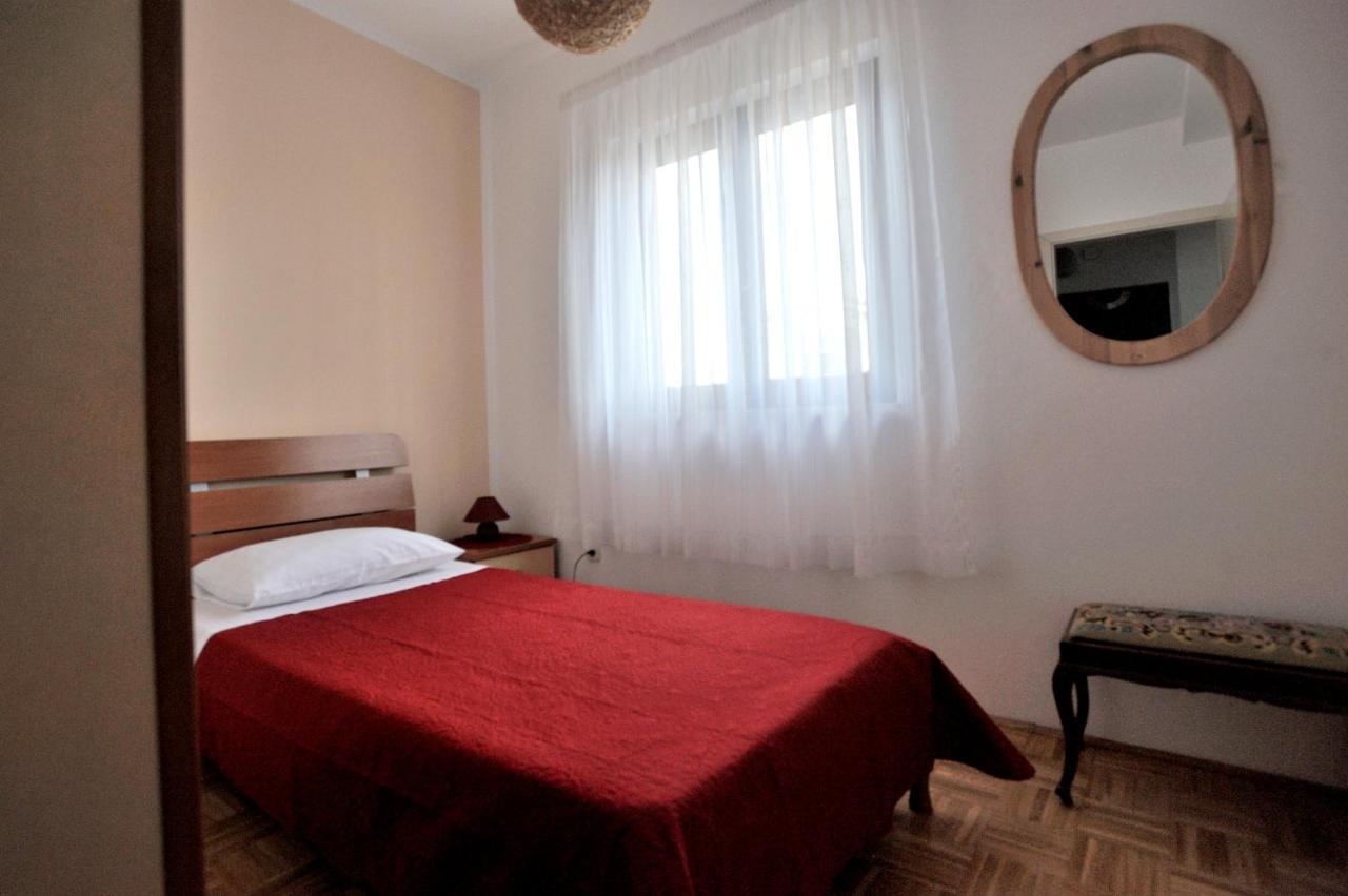 Apartment Vinja Porec - Privat Garden - Whirlpool Poreč Exterior foto