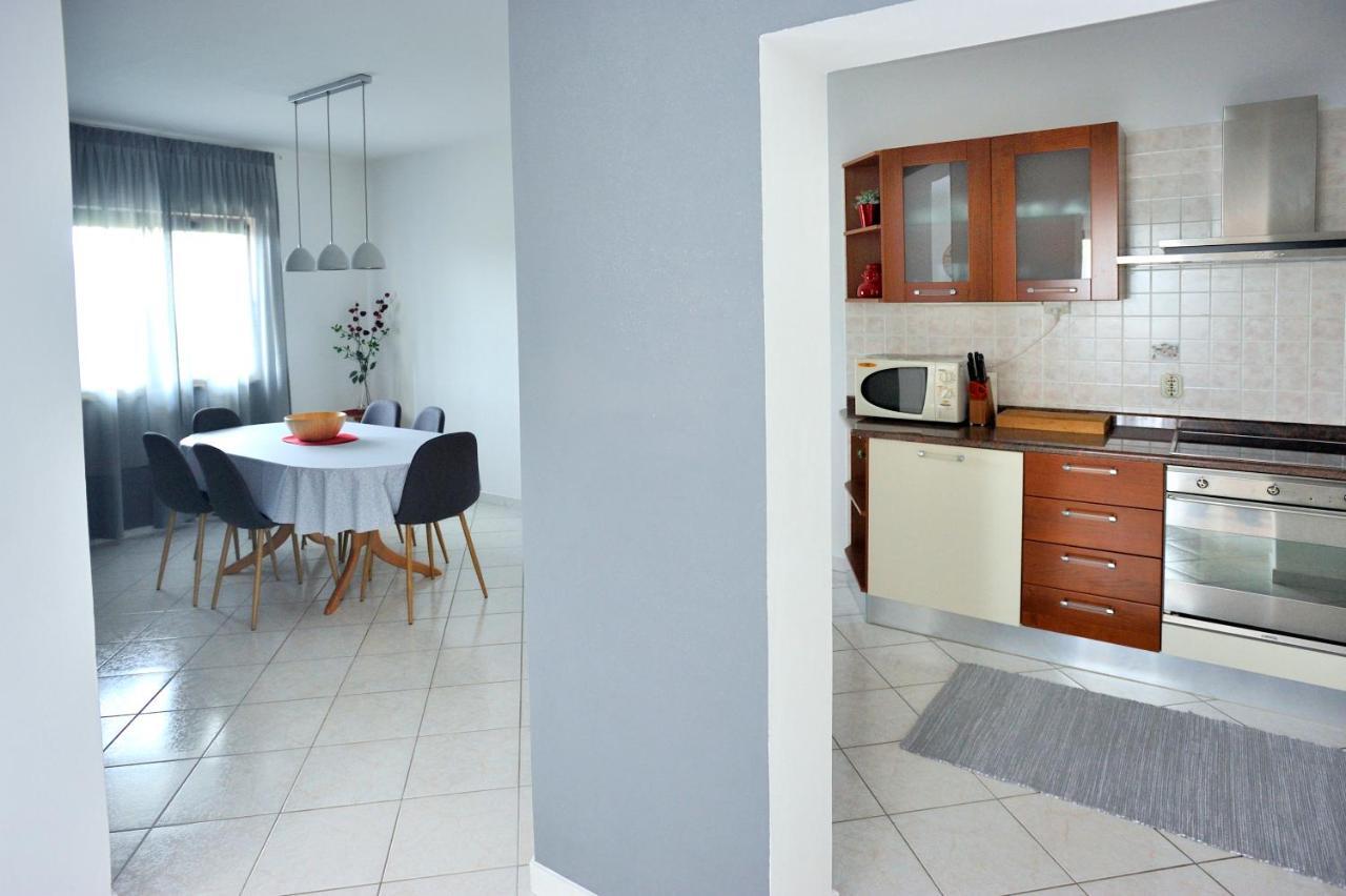 Apartment Vinja Porec - Privat Garden - Whirlpool Poreč Exterior foto