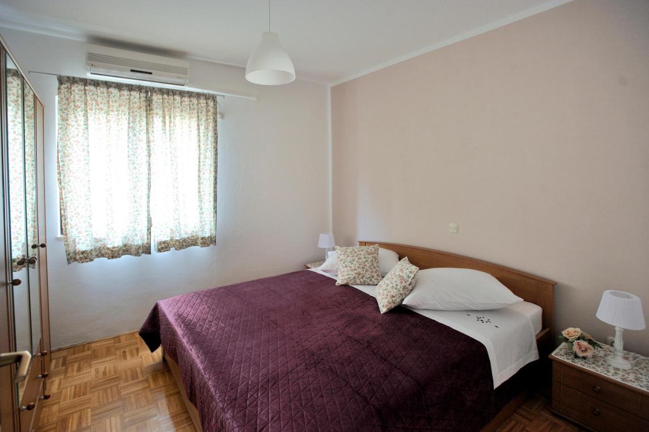 Apartment Vinja Porec - Privat Garden - Whirlpool Poreč Exterior foto