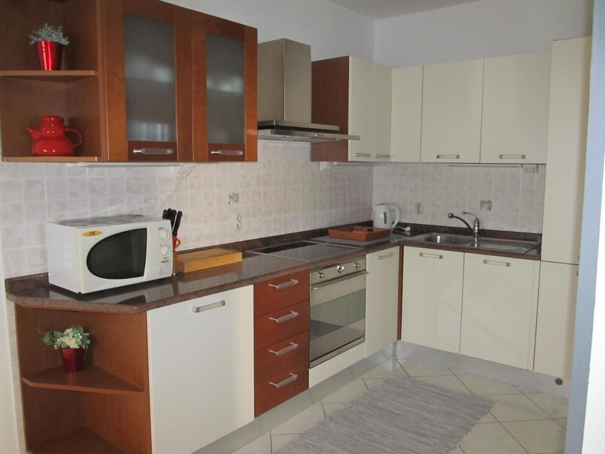 Apartment Vinja Porec - Privat Garden - Whirlpool Poreč Exterior foto