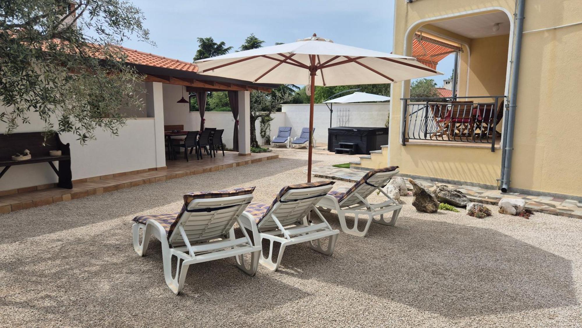 Apartment Vinja Porec - Privat Garden - Whirlpool Poreč Exterior foto